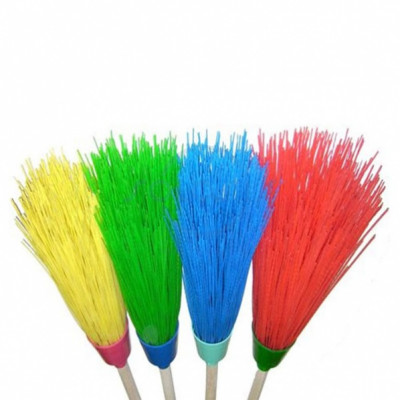 Метла полипропиленовая с деревянным держателем Солярис Р-1 Метла полипропиленовая с деревянным держателем Солярис Р-1